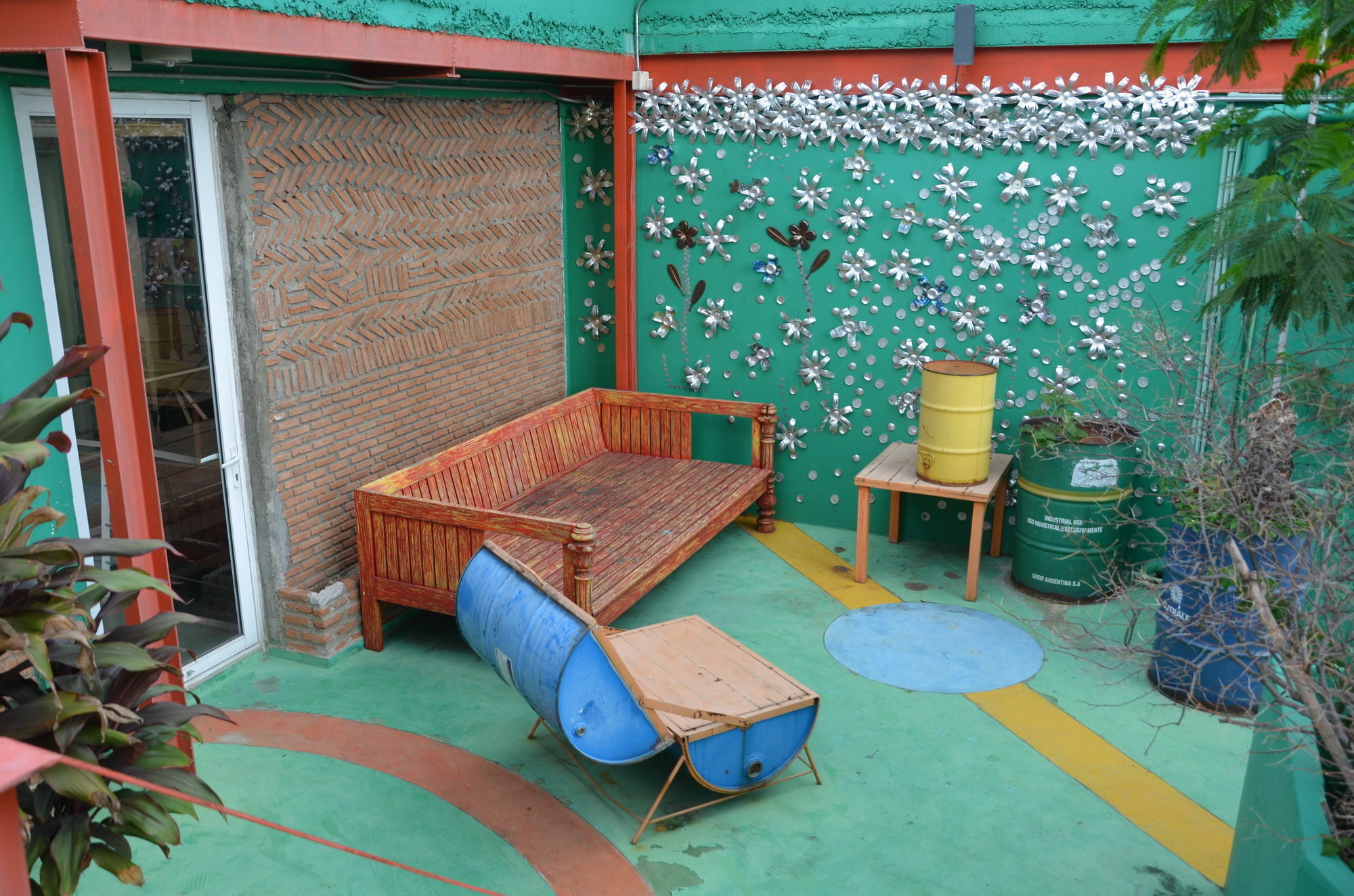 Silom Art Hostel Банкок Екстериор снимка