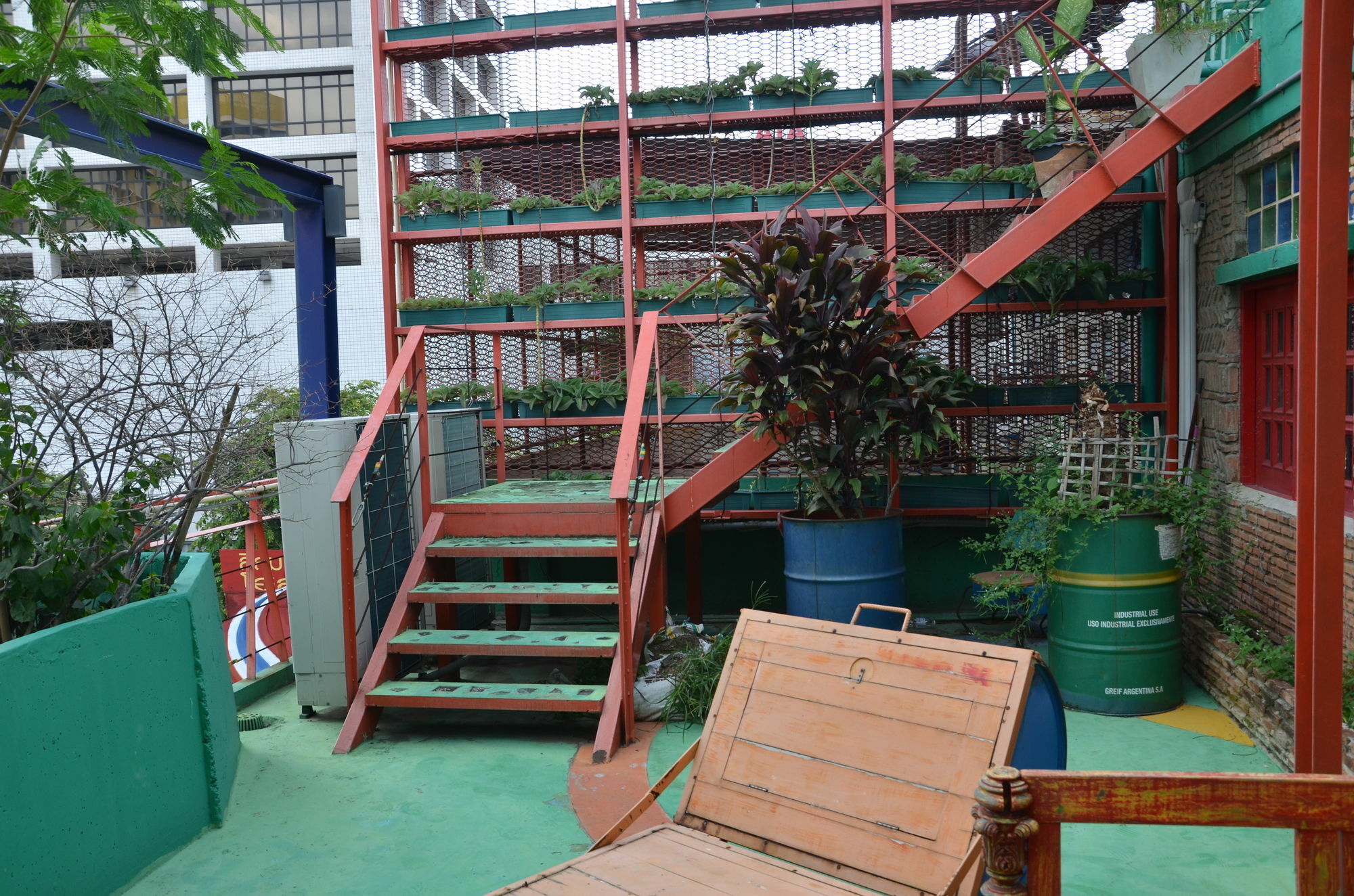 Silom Art Hostel Банкок Екстериор снимка