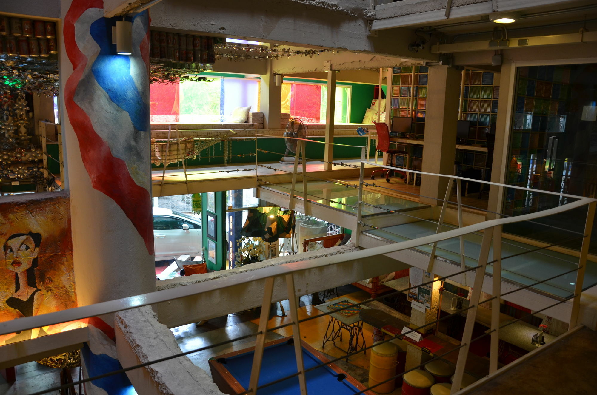 Silom Art Hostel Банкок Екстериор снимка